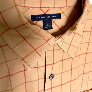 Banana Republic check patterned long sleeve shirt, size Large.